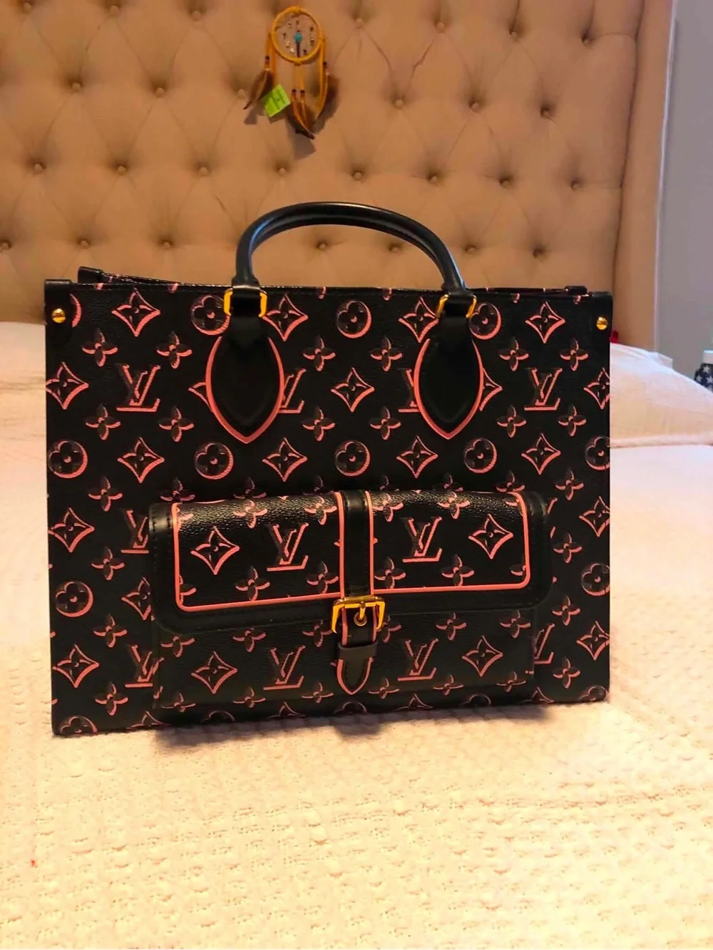 NWT Louis Vuitton Fall For You OnTheGo MM tote bag